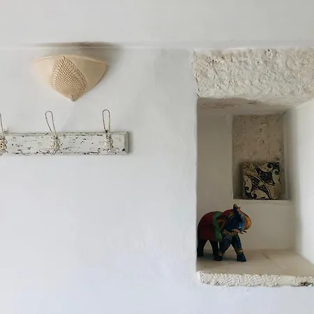 別荘 Trullo Dell'upupa オストゥーニ